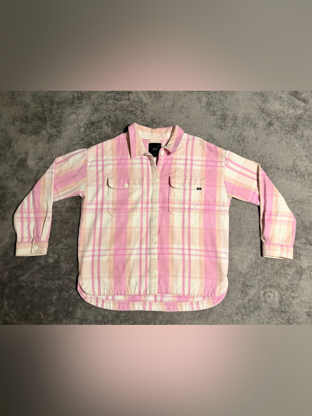 Vans XL Woman’s Pink & Cream Plaid Button-Down Long Sleeve Collared Shirt
